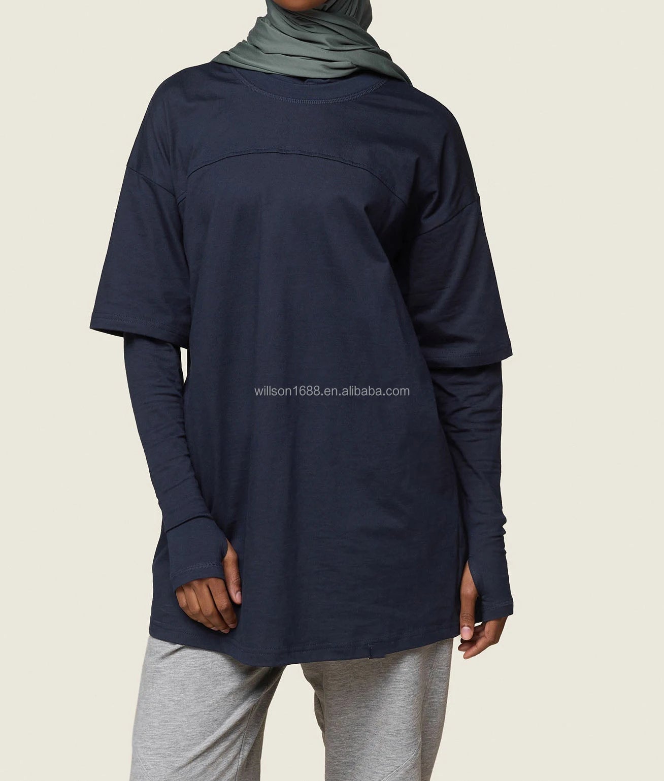 Willson 2-In-1 Sleeves Modest Gym Sportswear for Muslim Women Lowered Hem Workout Oversized T-Shirt with Thumbholes